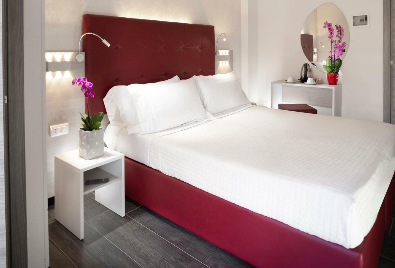 Hotel Saxon Ріміні Екстер'єр фото