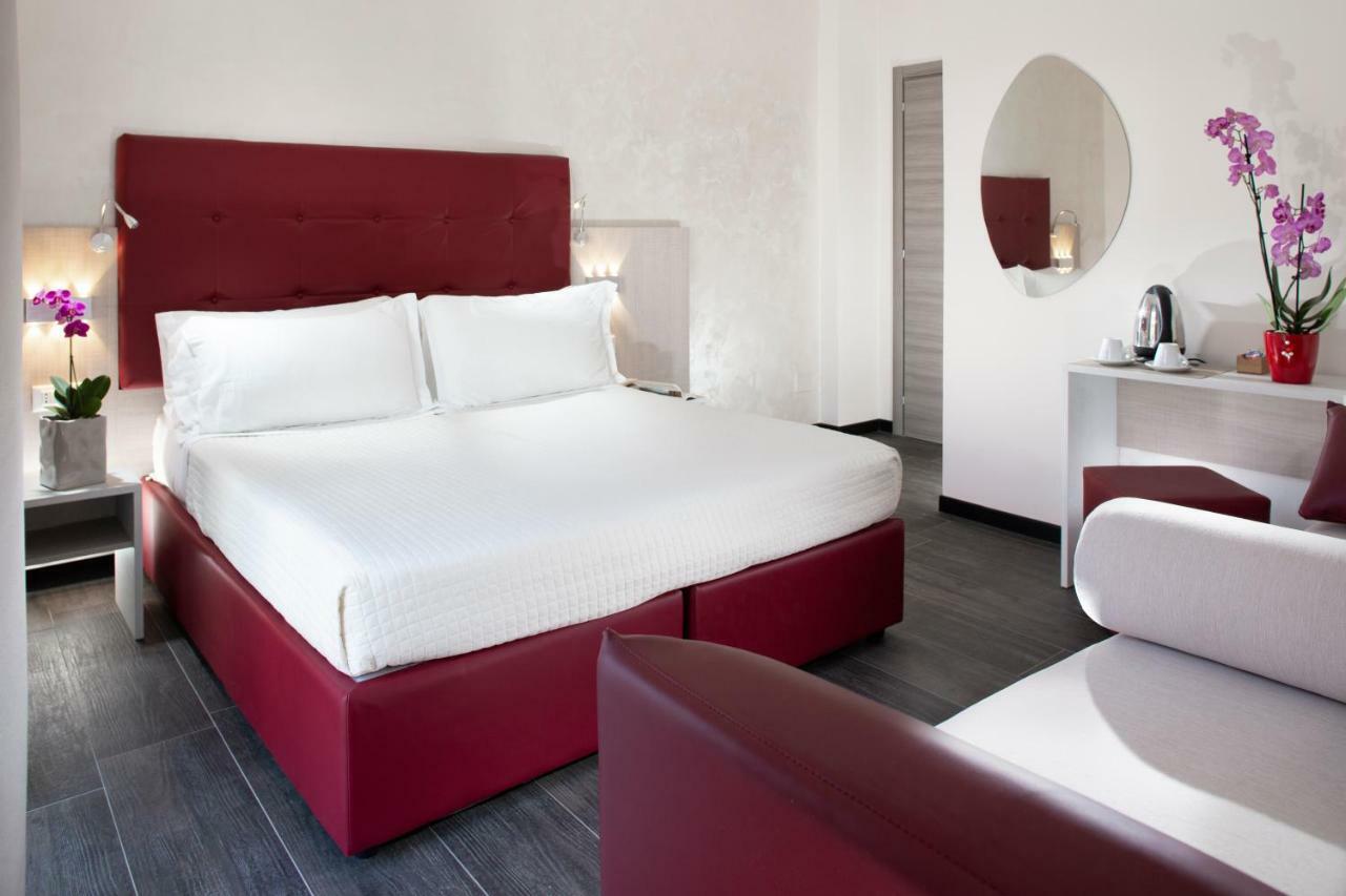 Hotel Saxon Ріміні Екстер'єр фото